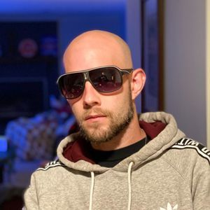 Meet your Posher, Garrett